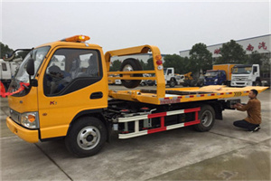 清丰哪里有拖车服务