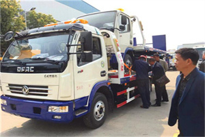 清丰汽车道路救援拖车价格